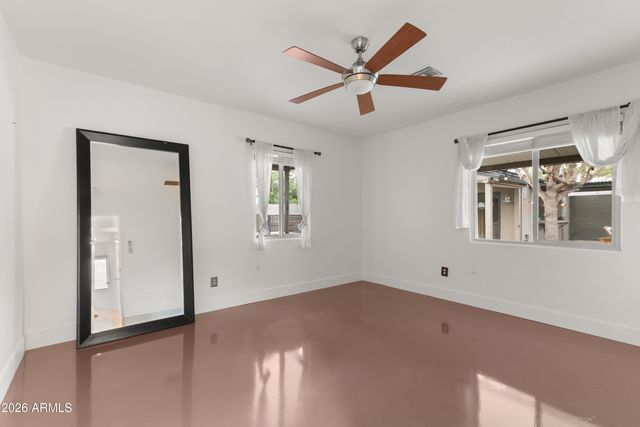 526 W WINDSOR Avenue, Phoenix, AZ 85003