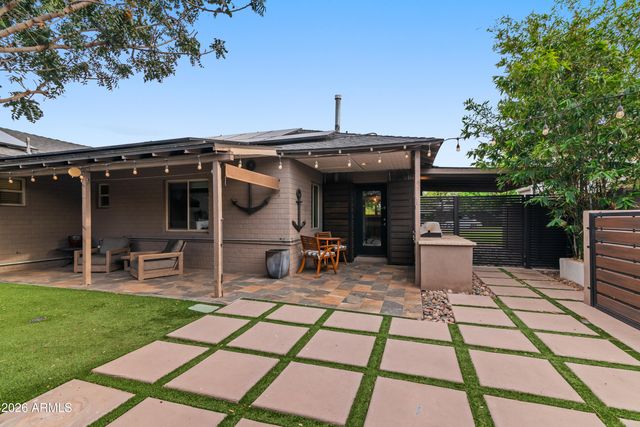 526 W WINDSOR Avenue, Phoenix, AZ 85003