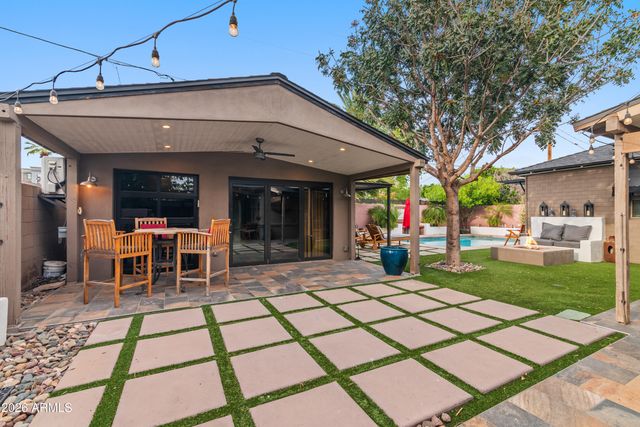 526 W WINDSOR Avenue, Phoenix, AZ 85003