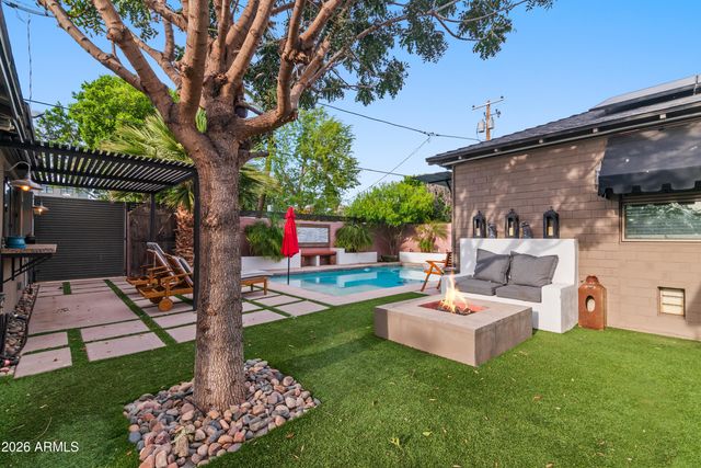 526 W WINDSOR Avenue, Phoenix, AZ 85003