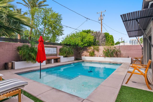 526 W WINDSOR Avenue, Phoenix, AZ 85003