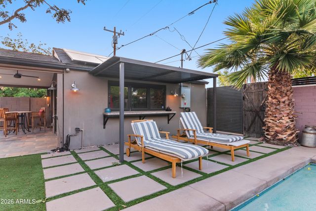 526 W WINDSOR Avenue, Phoenix, AZ 85003