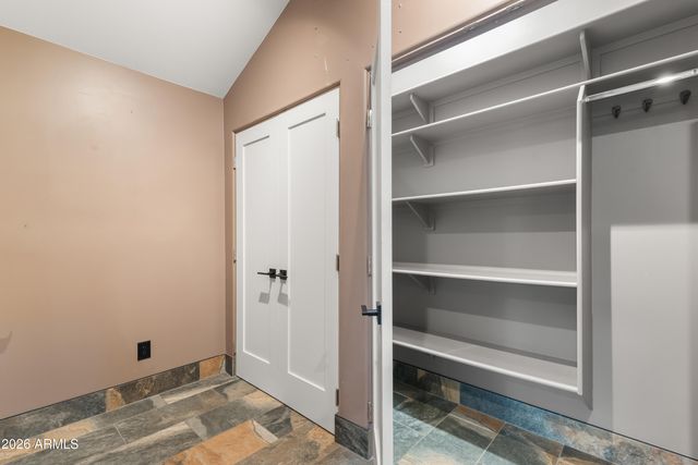 526 W WINDSOR Avenue, Phoenix, AZ 85003