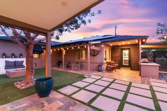 526 W WINDSOR Avenue, Phoenix, AZ 85003