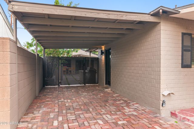 526 W WINDSOR Avenue, Phoenix, AZ 85003