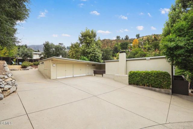 5148 Oakwood Avenue, La Canada Flintridge, CA 91011
