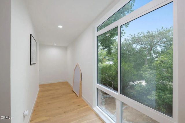 5148 Oakwood Avenue, La Canada Flintridge, CA 91011