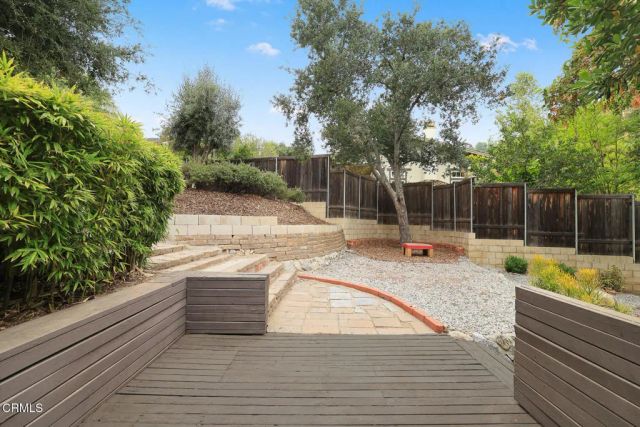 5148 Oakwood Avenue, La Canada Flintridge, CA 91011
