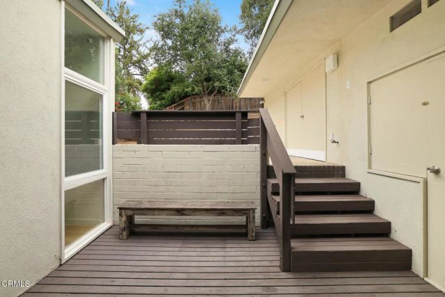 5148 Oakwood Avenue, La Canada Flintridge, CA 91011
