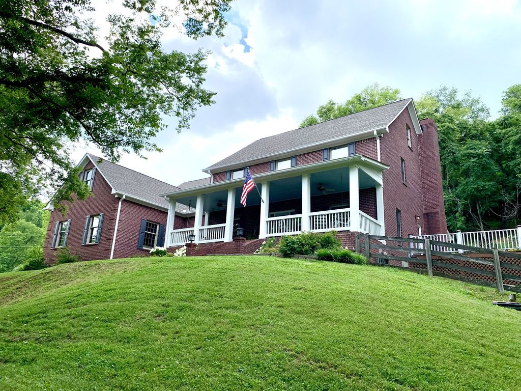 6437 Arno Rd, College Grove, TN 37046