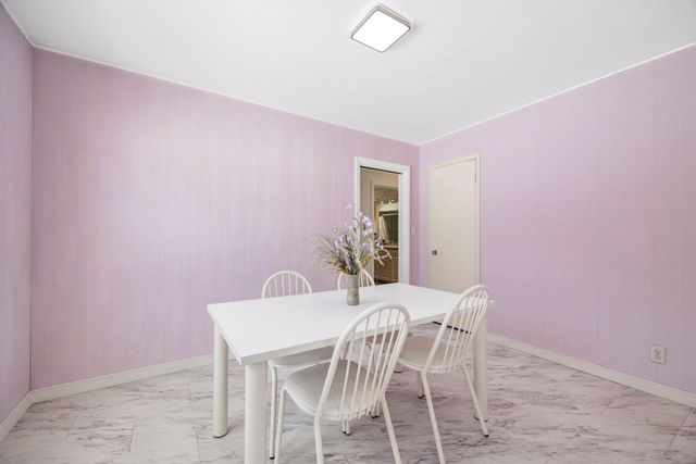 5616 Beard Avenue S, Edina, MN 55410