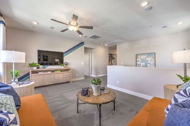 1194 Kaylis Cove Place 74, North Las Vegas, NV 89084