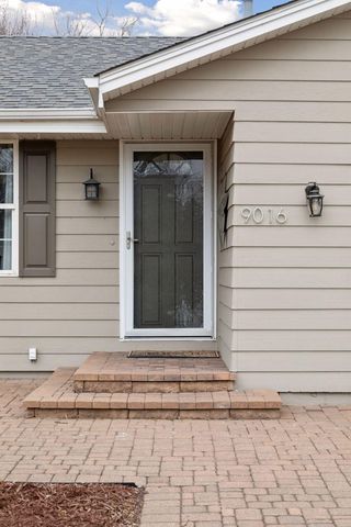 9016 66th Avenue N, Brooklyn Park, MN 55428