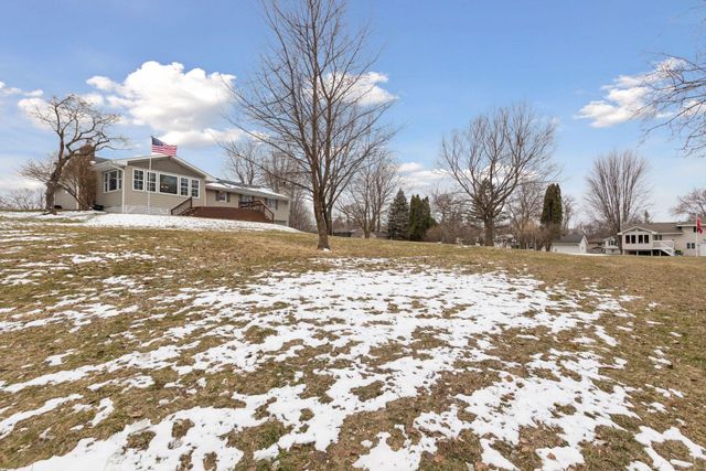 9016 66th Avenue N, Brooklyn Park, MN 55428