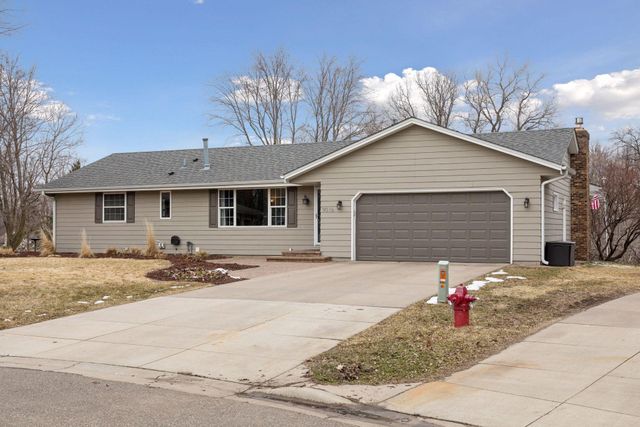 9016 66th Avenue N, Brooklyn Park, MN 55428