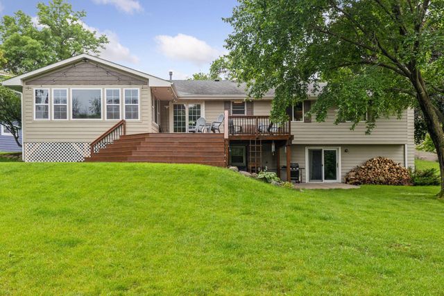 9016 66th Avenue N, Brooklyn Park, MN 55428