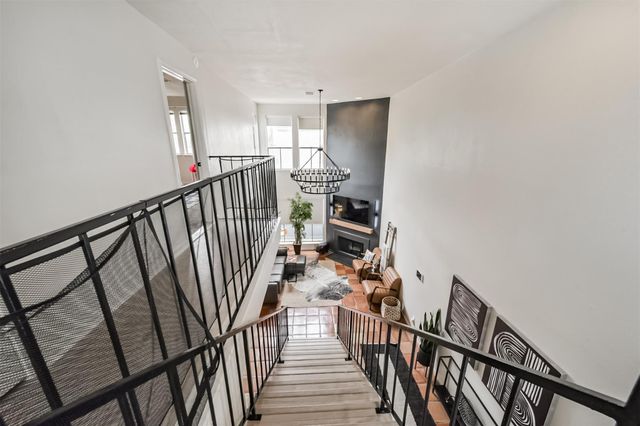 1914 Augusta Drive 1, Houston, TX 77057