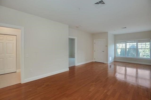 35 Commonwealth Ave 110, Newton, MA 02459
