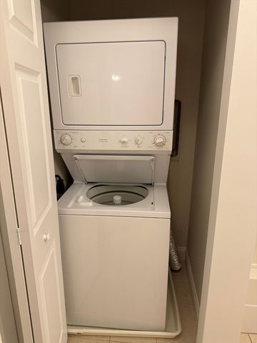 35 Commonwealth Ave 110, Newton, MA 02459