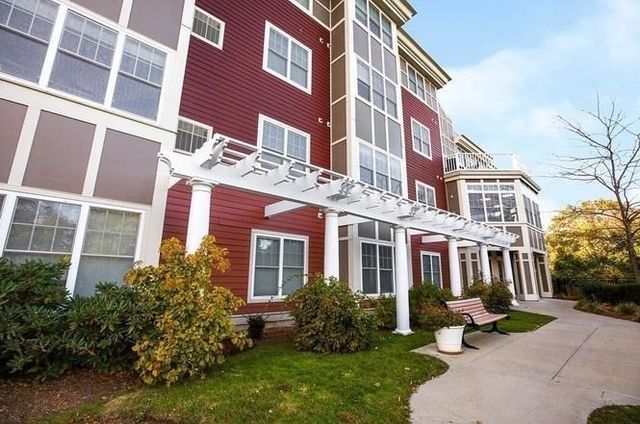 35 Commonwealth Ave 110, Newton, MA 02459