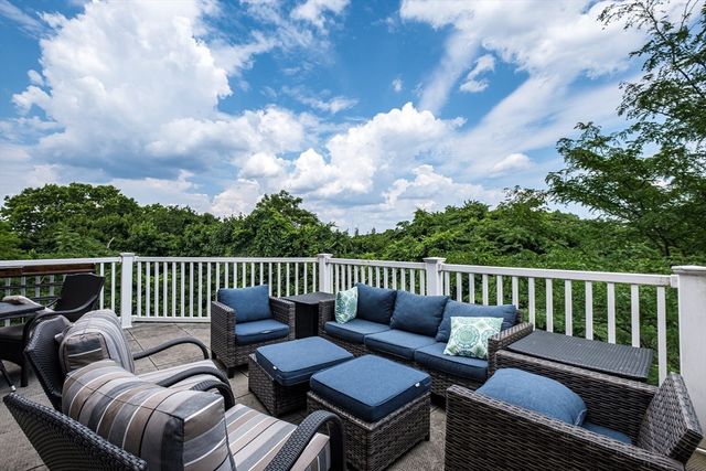 35 Commonwealth Ave 110, Newton, MA 02459