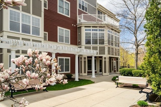 35 Commonwealth Ave 110, Newton, MA 02459