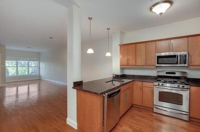 35 Commonwealth Ave 110, Newton, MA 02459