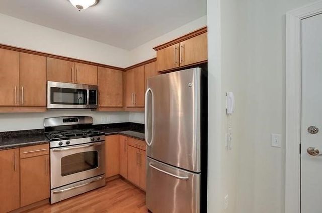 35 Commonwealth Ave 110, Newton, MA 02459