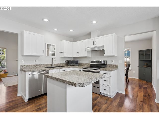 17891 Sw GEORGE Ct, Beaverton, OR 97078
