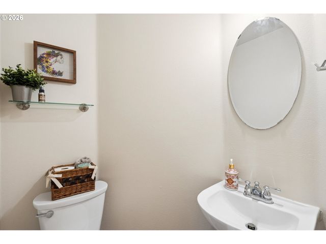 17891 Sw GEORGE Ct, Beaverton, OR 97078