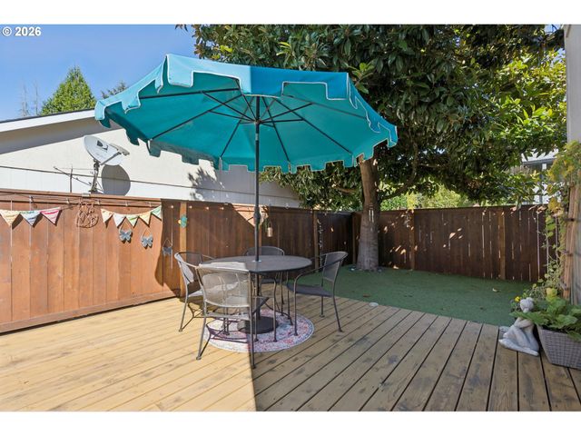 17891 Sw GEORGE Ct, Beaverton, OR 97078