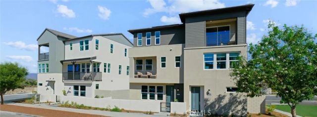 26832 Serif Place, Valencia, CA 91381