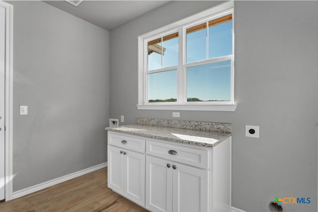 160 Red Stag Court, Lampasas, TX 76550