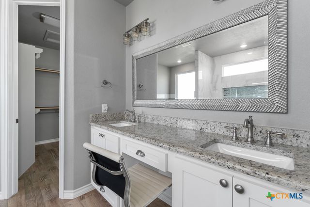 160 Red Stag Court, Lampasas, TX 76550
