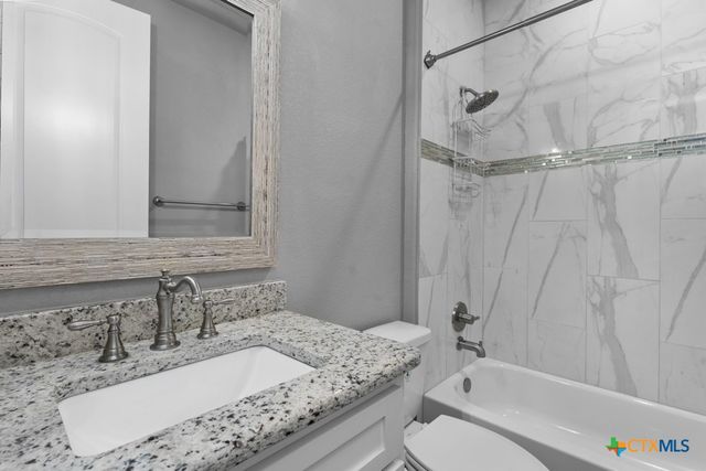 160 Red Stag Court, Lampasas, TX 76550