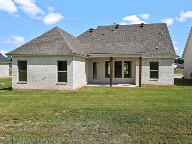 37 Turtle Creek Drive, Benton, LA 71006
