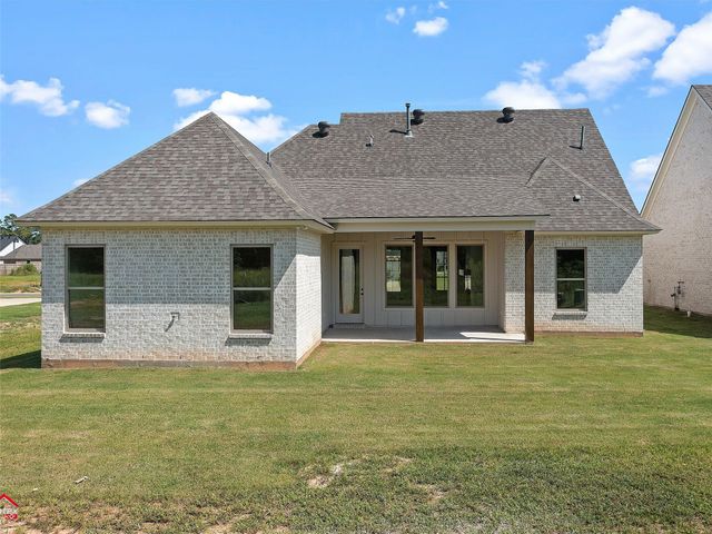 37 Turtle Creek Drive, Benton, LA 71006