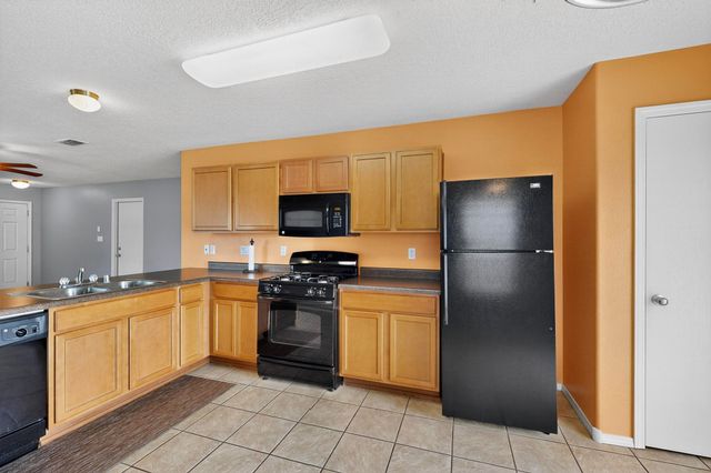 107 OAKWOOD Court SW, Rio Rancho, NM 87124