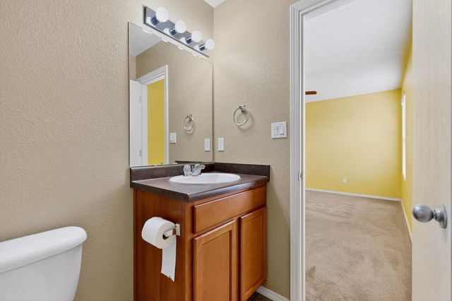 107 OAKWOOD Court SW, Rio Rancho, NM 87124