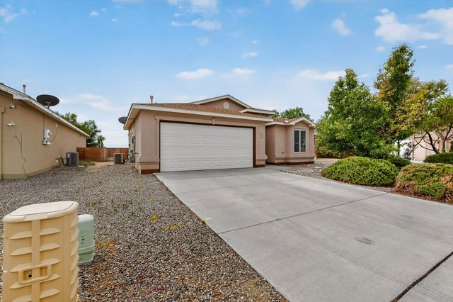 107 OAKWOOD Court SW, Rio Rancho, NM 87124