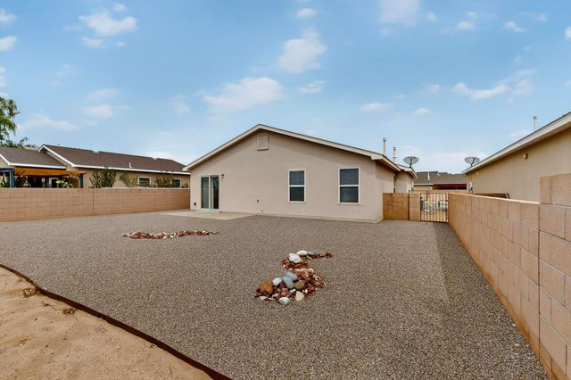 107 OAKWOOD Court SW, Rio Rancho, NM 87124