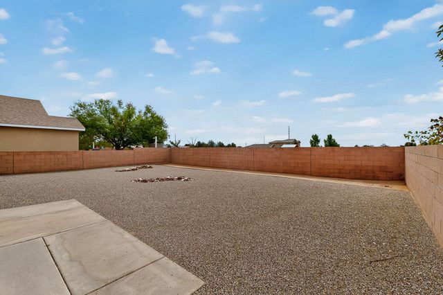 107 OAKWOOD Court SW, Rio Rancho, NM 87124