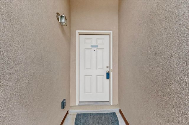 107 OAKWOOD Court SW, Rio Rancho, NM 87124