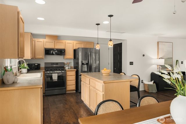 18430 134th Place NE, Woodinville, WA 98072