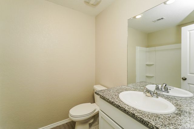 2402 Double Oak, New Braunfels, TX 78130