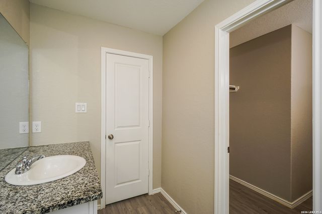 2402 Double Oak, New Braunfels, TX 78130