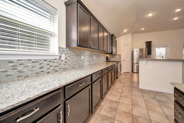 12024 Castleford Way, Fort Worth, TX 76036