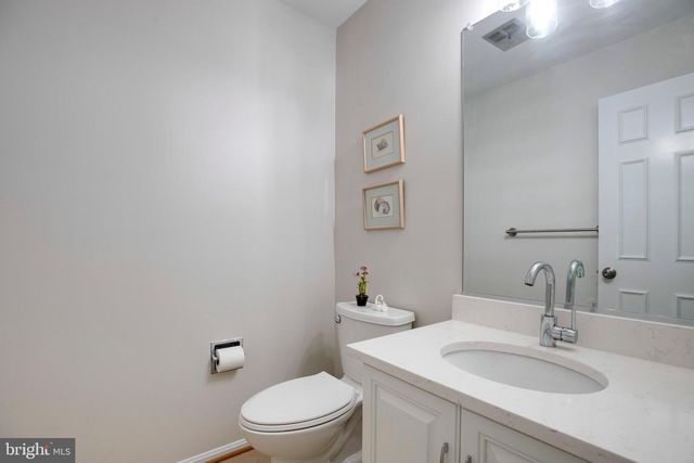 9720 ASPEN HOLLOW WAY, Fairfax, VA 22032