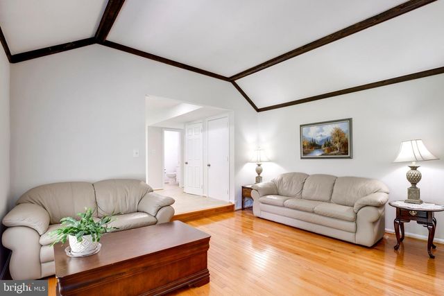 9720 ASPEN HOLLOW WAY, Fairfax, VA 22032
