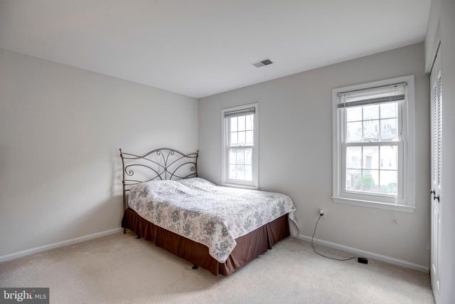 9720 ASPEN HOLLOW WAY, Fairfax, VA 22032